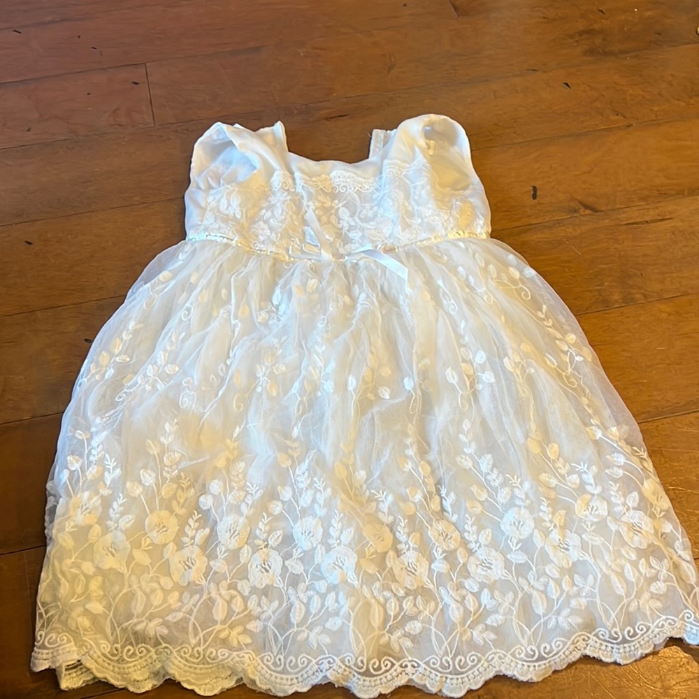5t white embroidered dress from Popatu